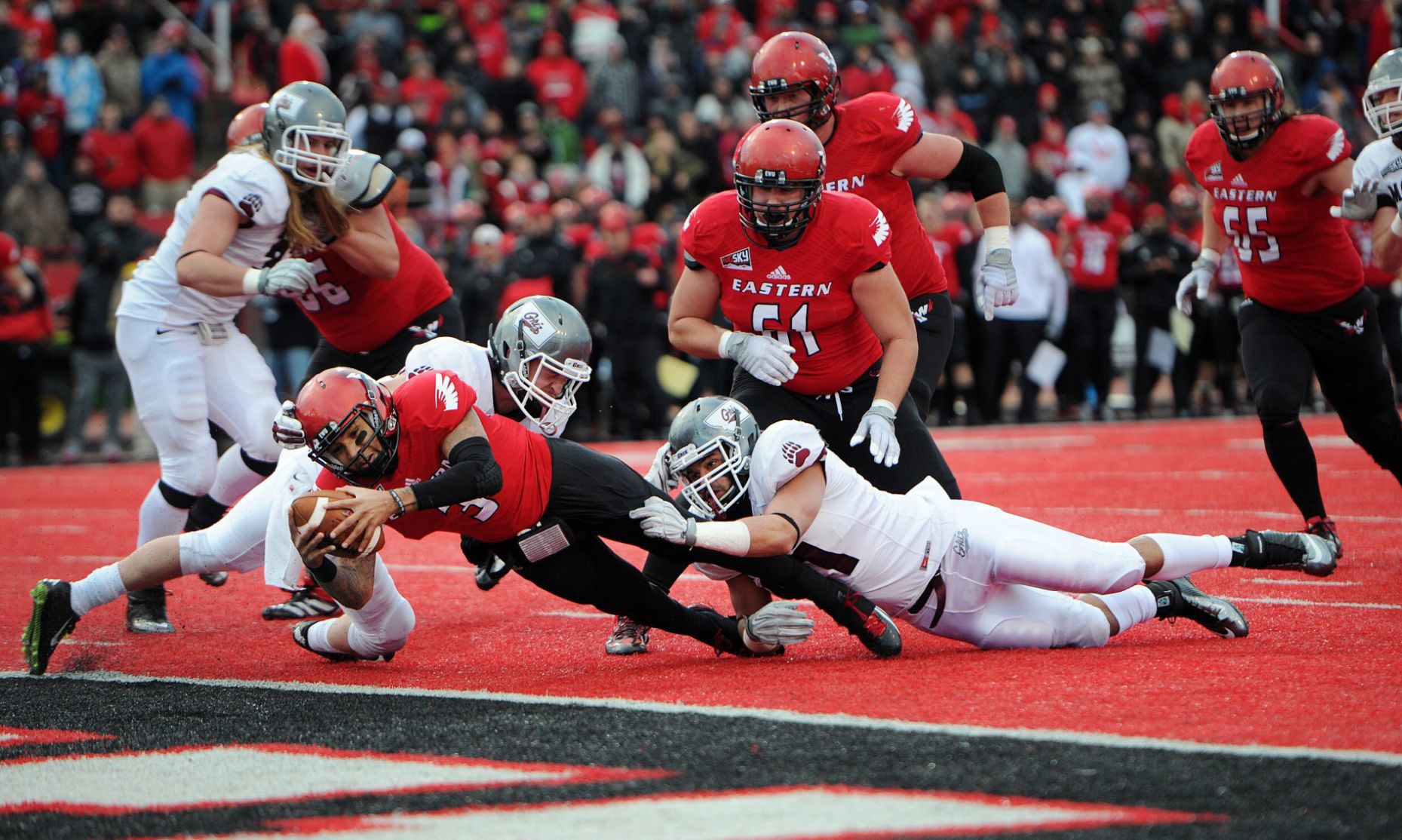 2014 NCAA FCS Playoffs, Second Round — Eastern Washington 37, Montana 20